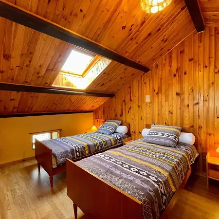 Casa de Férias Maison Restauree Avec Jardin, Proche Du Puy-en-velay, Ideale Pour Randonnees Et Visites - Fr-1-582-181 *